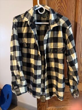 Woolrich Black and Cream Plaid Casual Button-Down Shirt